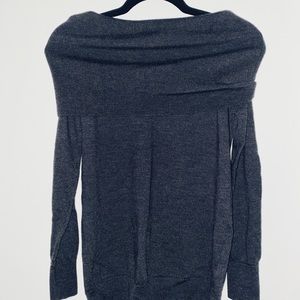 Wilfred Free off the shoulder sweater